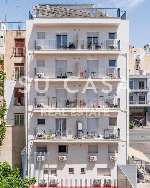 Άνετα διαμερίσματα σε αστικό περιβάλλον, ιδανικά για αγορά ή ενοικίαση, με ευρύχωρα μπαλκόνια και αναβαθμισμένες ανέσεις.